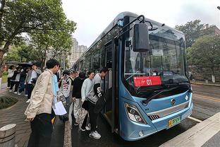 不敌米堡后蓝军近两个赛季客场输球21场，为同期英超球队最多